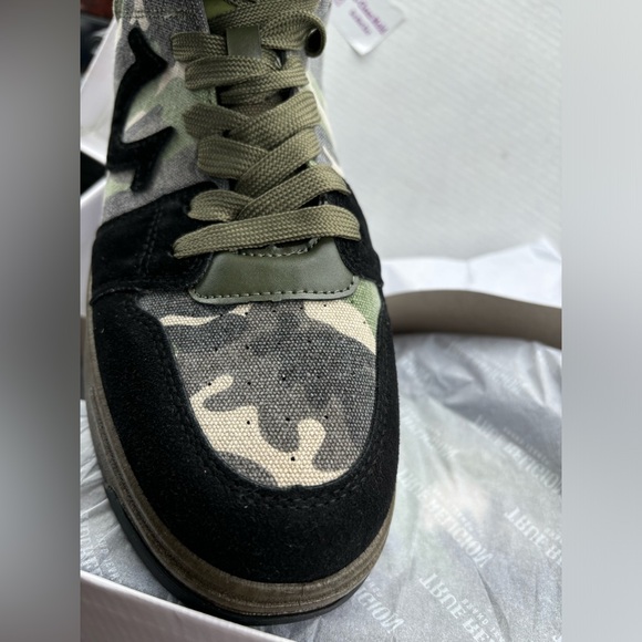 True Religion camo Mateo sneakers high top new in box size 10 - Picture 10 of 13